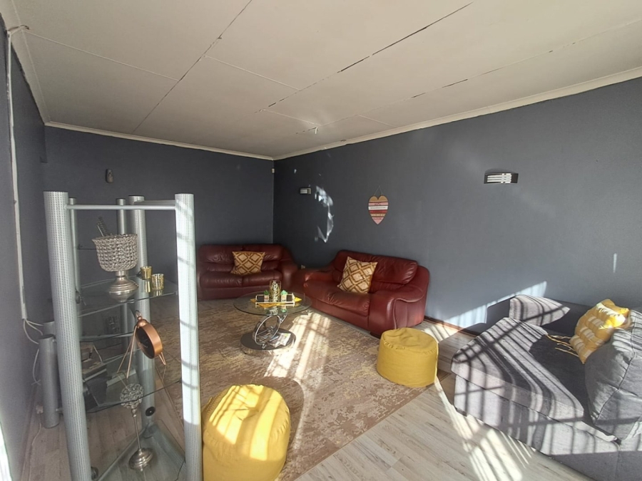 5 Bedroom Property for Sale in Vaalpark Free State